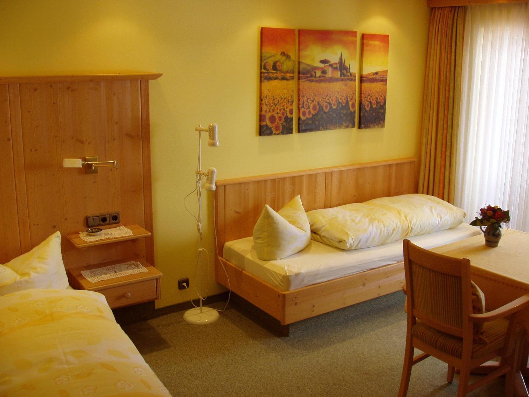Gaestehaus Zur Faerbe Apartments Oberstdorf Esterno foto