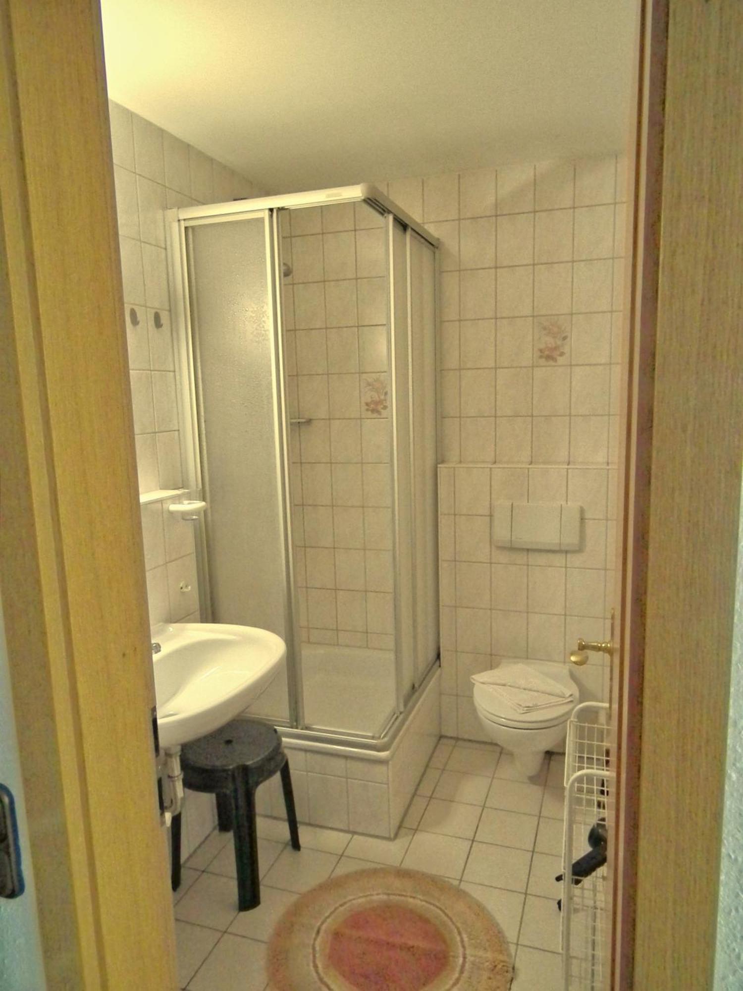 Gaestehaus Zur Faerbe Apartments Oberstdorf Camera foto