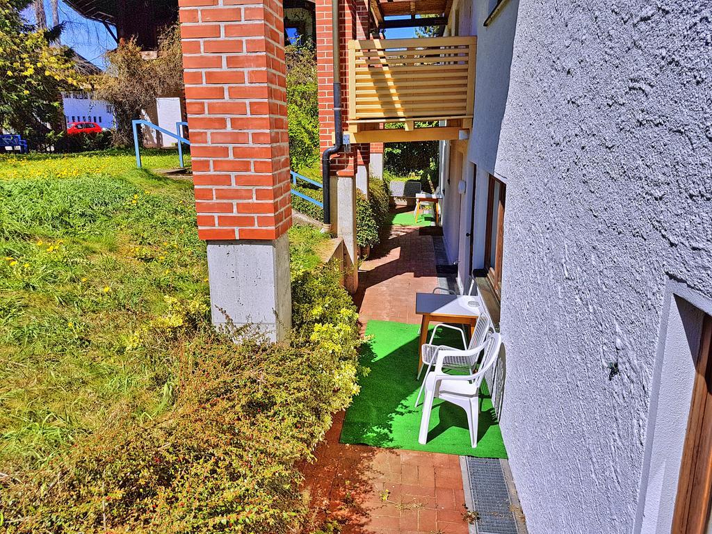 Gaestehaus Zur Faerbe Apartments Oberstdorf Camera foto